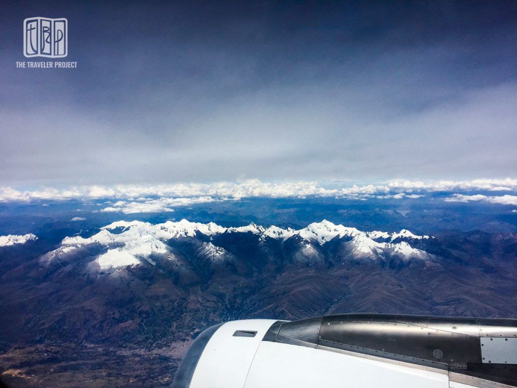 vista aérea de los Andes volando hacia Quito